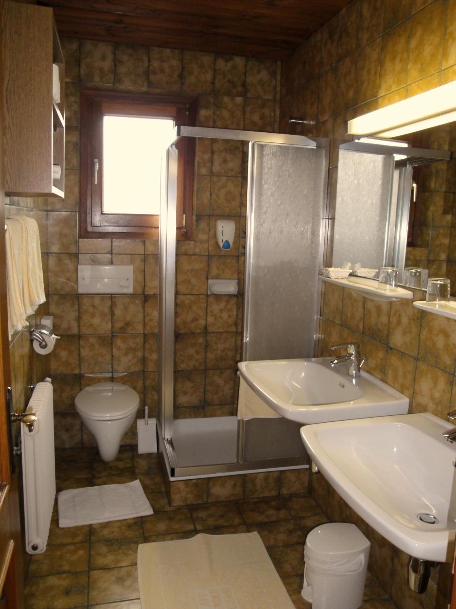 Pension & Appartement Steinwender บาด ไคลน์เคิร์ชไฮม์ ภายนอก รูปภาพ