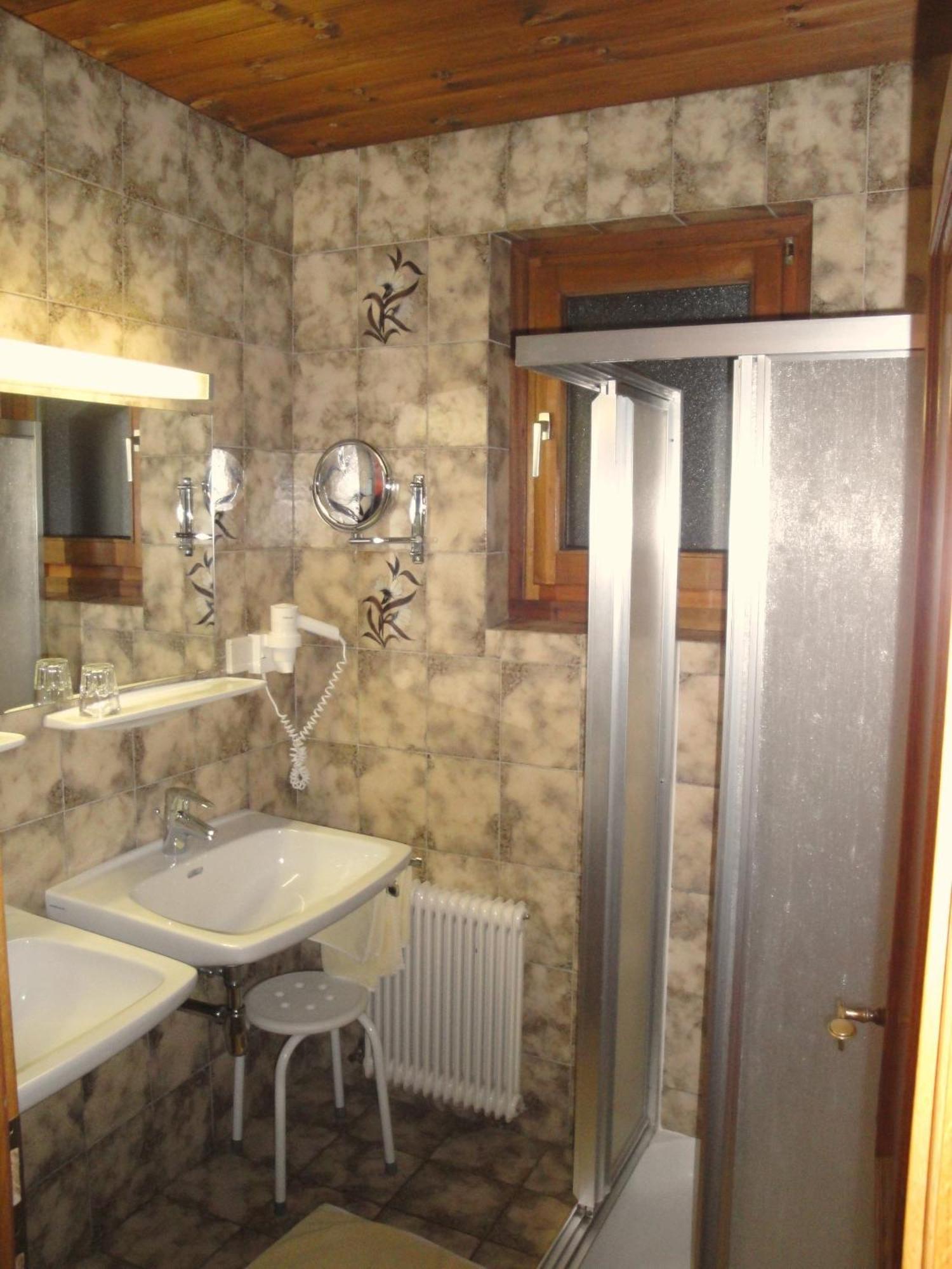 Pension & Appartement Steinwender บาด ไคลน์เคิร์ชไฮม์ ภายนอก รูปภาพ
